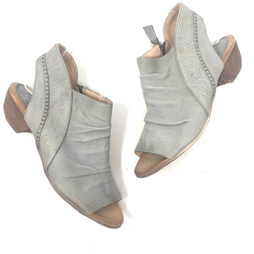 Miz Mooz Chase Studded Sandals Gray Size 40 Wide US 9-9.5